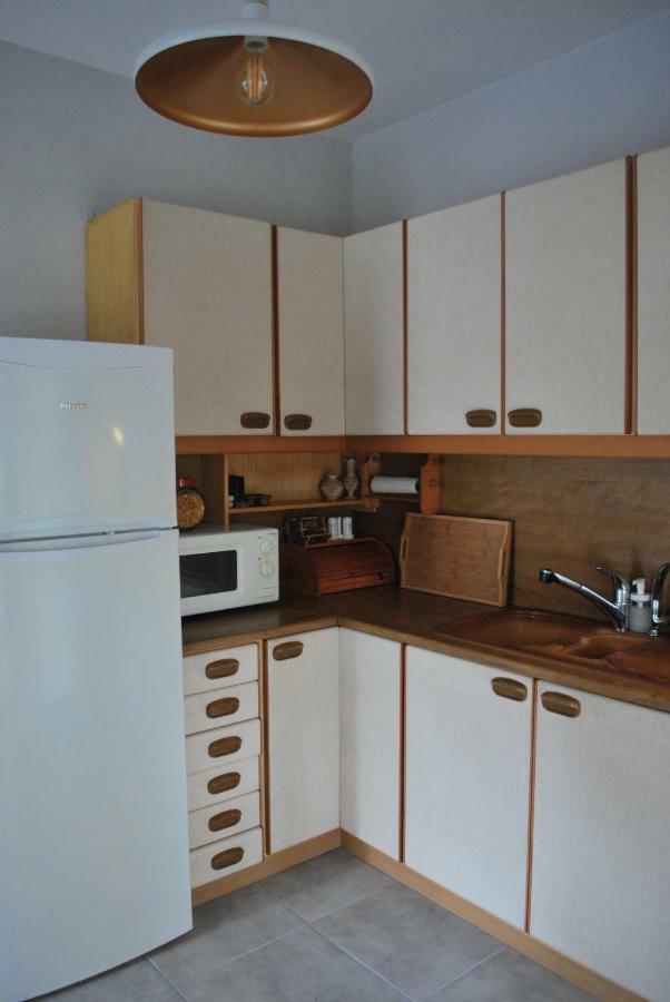 Cornelia Apartment PalaiónTsiflíkion Extérieur photo
