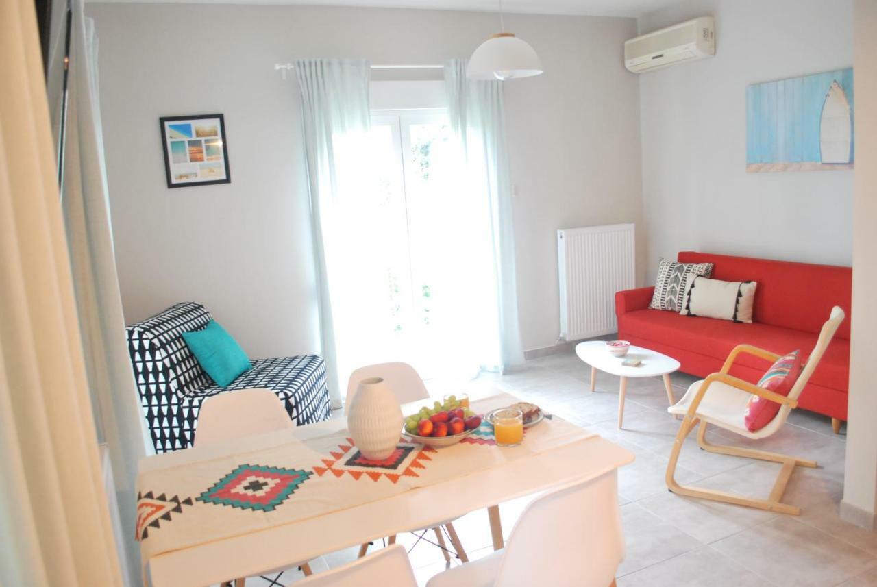 Cornelia Apartment PalaiónTsiflíkion Extérieur photo