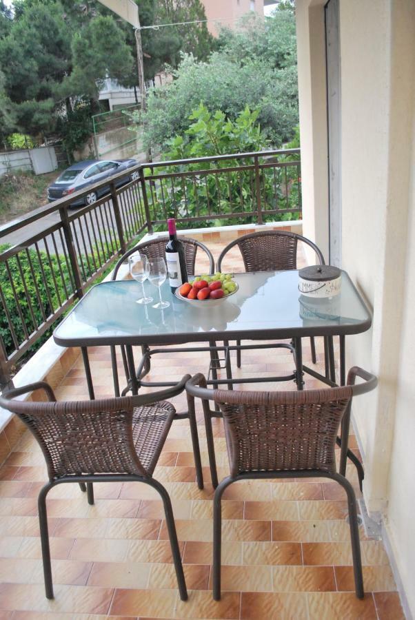 Cornelia Apartment PalaiónTsiflíkion Extérieur photo
