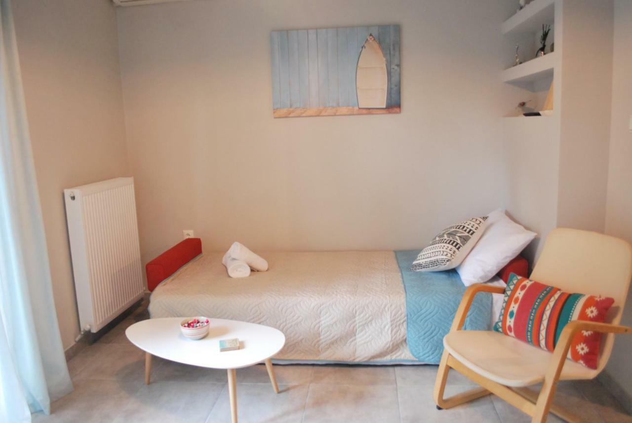 Cornelia Apartment PalaiónTsiflíkion Extérieur photo